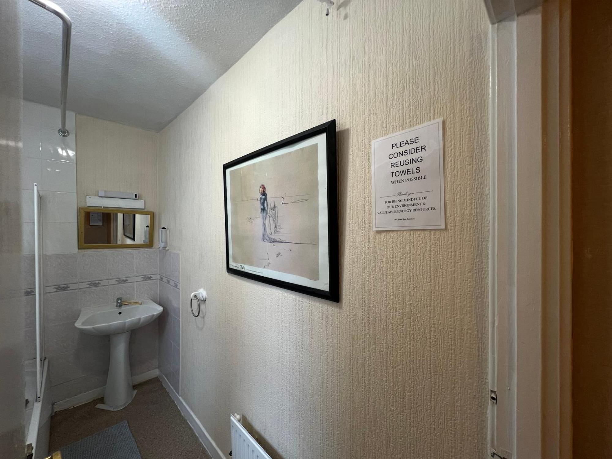 Self Check In Room Accommodation Only The Castle, Coldstream Exterior photo