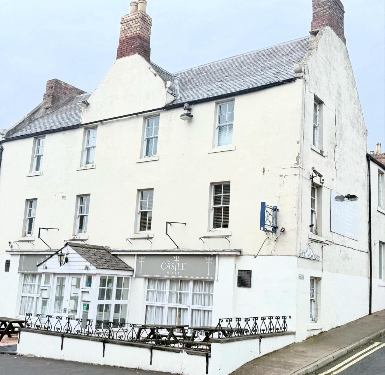 Self Check In Room Accommodation Only The Castle, Coldstream Exterior photo